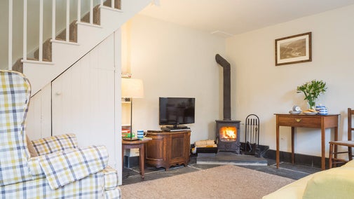 The sitting room at Pont Creek Cottage, Pont Pill, Cornwall